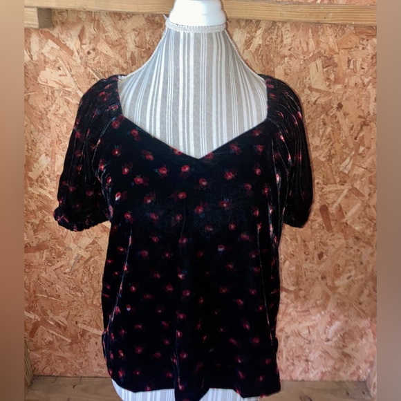 loft women’s size small petite Floral Velvet Puff Sleeve Top - Picture 3 of 3